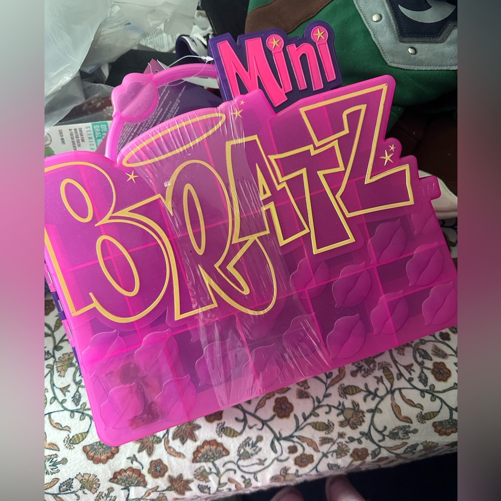 Brand New Bratz Collectors case!